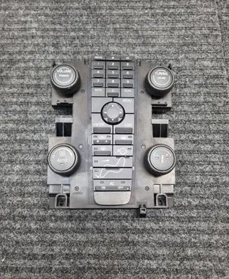 Volvo V50 Climate control unit 30737669 19206 05W38T