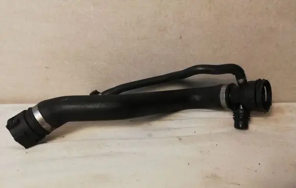 BMW 5 E60 E61 Engine coolant pipe/hose