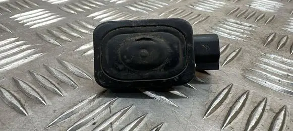 Land Rover Discovery Sport Tailgate opening switch 1L2T14K147AA