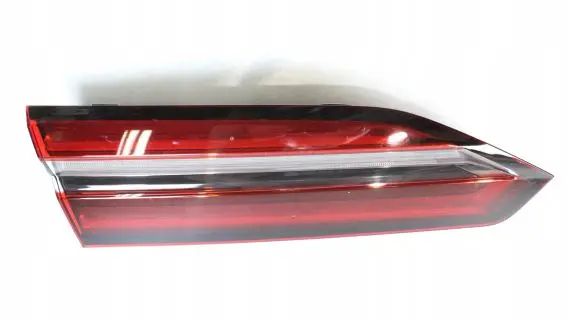 BMW 5 G60 Tailgate rear/tail lights 8086055