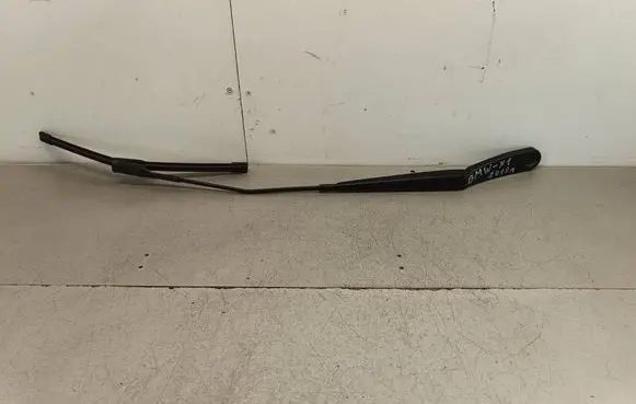 BMW X1 F48 F49 Front wiper blade arm 7360515