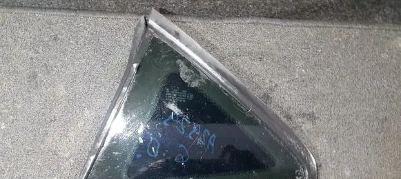 Mercedes-Benz A W168 Rear vent window glass A1666700412