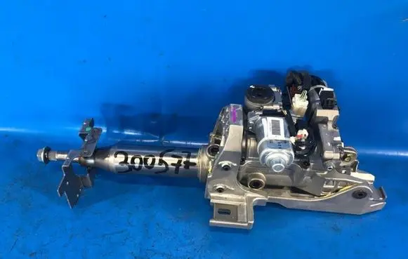 Nissan Pathfinder R52 Steering wheel axle 488103JA1A