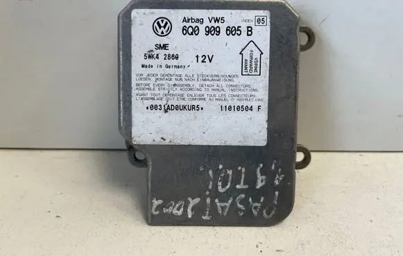 Volkswagen PASSAT B5.5 Airbag control unit/module 6Q0909605B 5WK42869