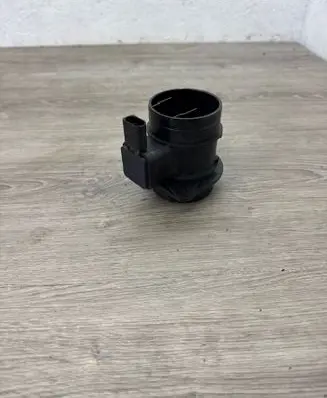 Volkswagen Touran II Mass air flow meter 