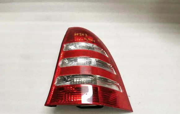 Mercedes-Benz C W203 Rear/tail lights ULO3313