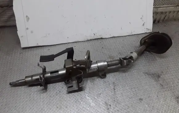 Ford Maverick Steering wheel axle 1L843E729VB