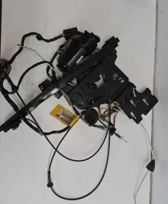 Chrysler Voyager Sliding door lock 687AA A070826