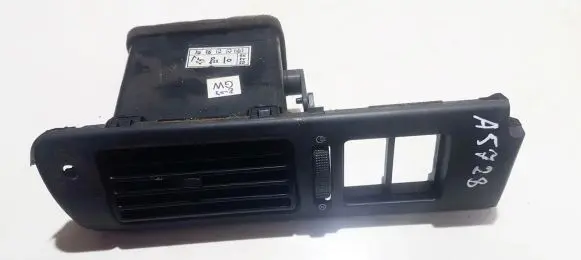 Chevrolet Tacuma Dash center air vent grill 96263008