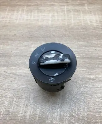 Volkswagen Golf V Light switch 1K0941431B