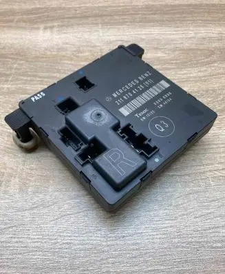 Mercedes-Benz E W211 Door control unit/module 2118704126 00006806