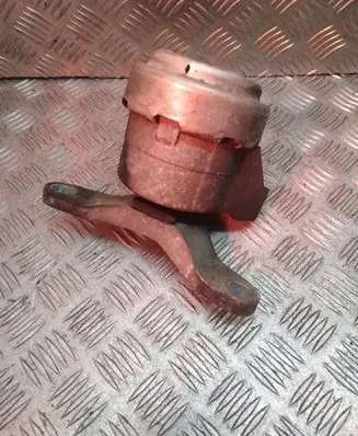 Ford Mondeo MK IV Engine mount bracket 
