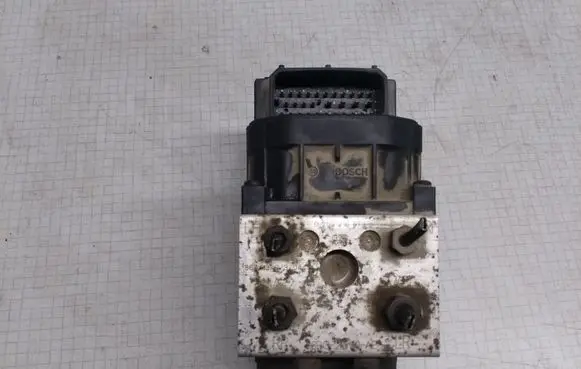 Ford Mondeo MK II ABS Pump 0265216579 255866666767