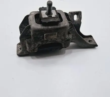 Mini One - Cooper Coupe R56 Engine mount bracket 6779805