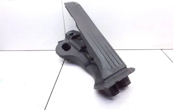Skoda Octavia Mk2 (1Z) Accelerator throttle pedal 1K1723503L 6PV00860001