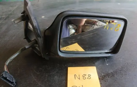 Volkswagen Vento Front door electric wing mirror