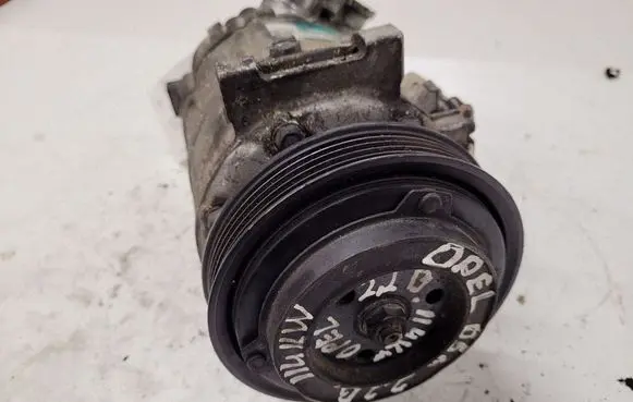 Opel Zafira B Air conditioning (A/C) compressor (pump) 090215966 8633
