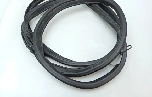 Jaguar XJ X308 Trunk rubber seal (body) 