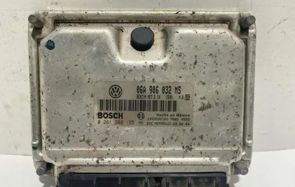 Volkswagen New Beetle Engine control unit/module 06A906032MS