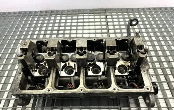 Volkswagen Golf V Engine head 038103373R
