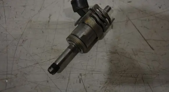 Toyota RAV 4 (XA50) Fuel injector 2325025010