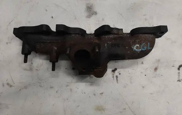 Audi A4 Allroad B8 Exhaust manifold 03L253033A