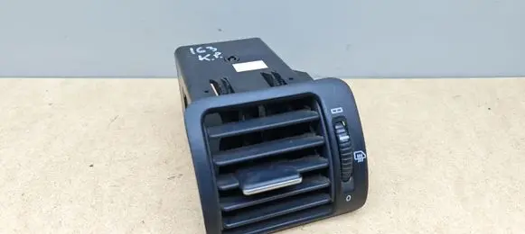 Mercedes-Benz ML W163 Dashboard side air vent grill/cover trim A1638300154