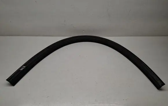 Porsche Macan (95B) Engine compartment rubber 95B823737