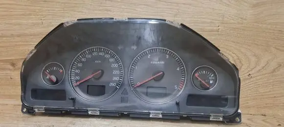 Speedometer (instrument cluster)