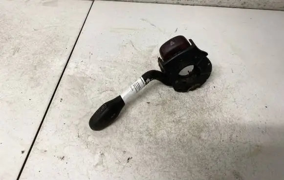 Volkswagen PASSAT B4 Indicator stalk 88S97