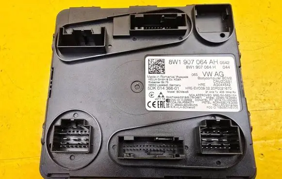 Audi e-tron Central body control module 8W1907064AH 5DK01436601 8W1907064H