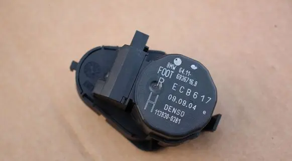 BMW Z4 E85 E86 Air flap motor/actuator 6936716
