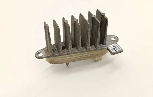 BMW 4 F32 F33 LED ballast control module YL102 1010150342