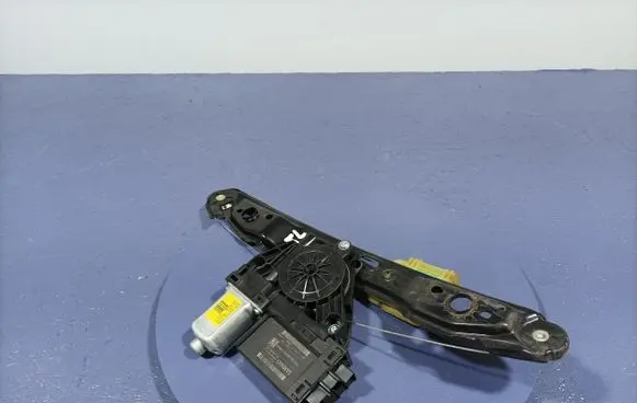 Volvo S90, V90 Rear door window regulator with motor 32214071