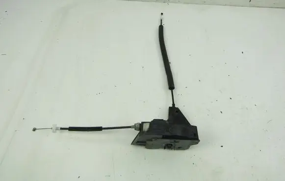 Chevrolet Meriva Front door lock J9D3203A28ED