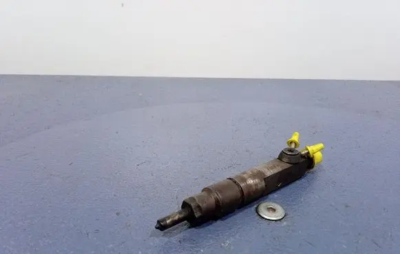 Volvo S70 V70 V70 XC Fuel injector 046130201F