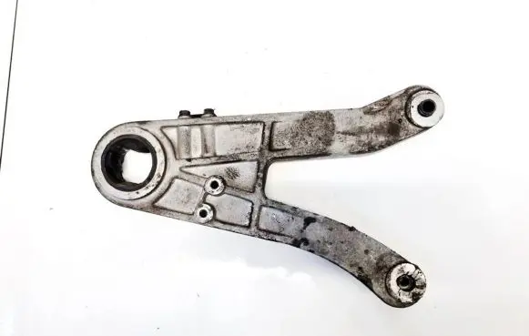 Volvo V70 Engine mounting bracket 3524347