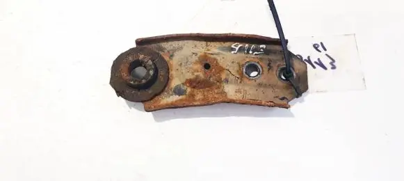 Opel Astra G Radiator mount bracket