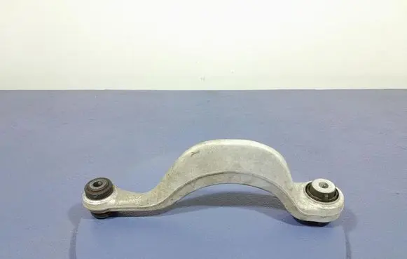 BMW X5 E53 Rear control arm 6878022