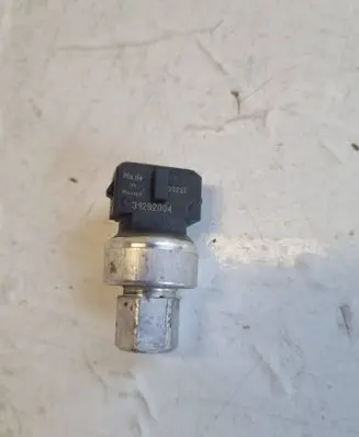 Volvo V70 Air conditioning (A/C) pressure sensor 31292004