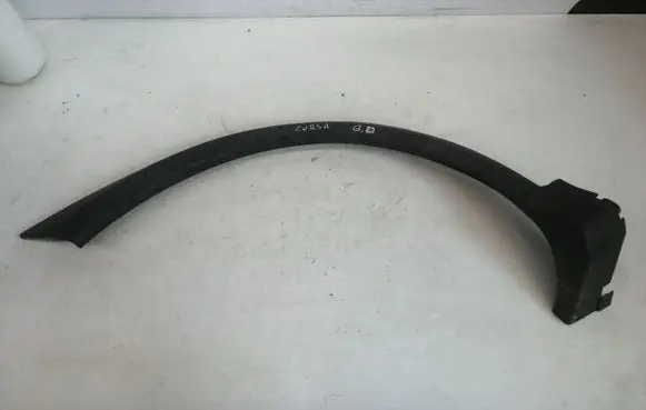 Opel Corsa C Rear arch trim 09114742