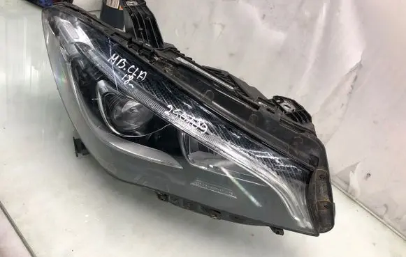 Mercedes-Benz CLA C117 X117 W117 Headlight/headlamp A11782068