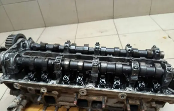 Ford Ranger Engine head 
