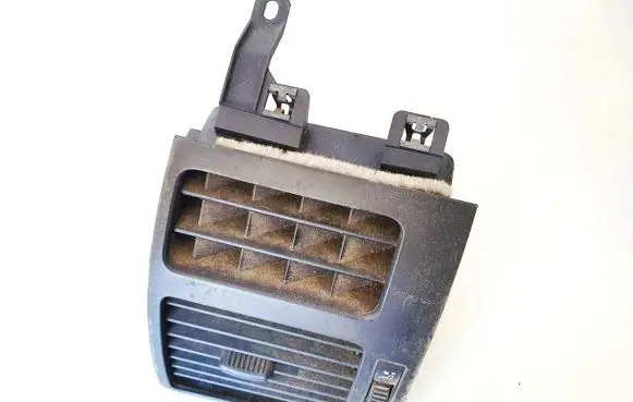 Volkswagen Touran I Dash center air vent grill 1t0819703a