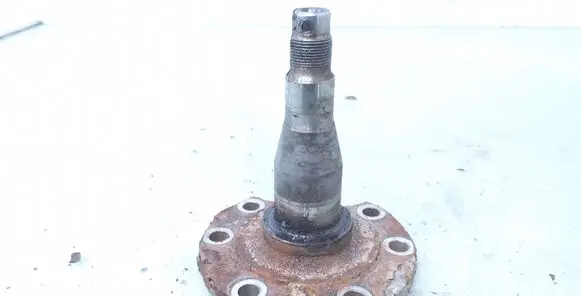 Audi A6 S6 C4 4A Stub axle 