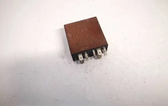 Volkswagen Golf IV Other relay 4b0955531c