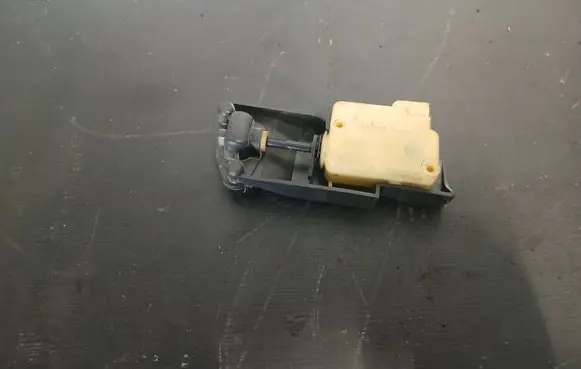 Volvo XC90 Fuel tank cap lock motor 30716837 3606