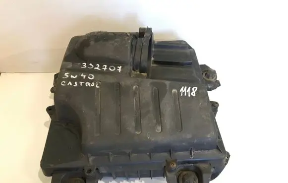 Opel Vivaro Air filter box 8200760899 93861383