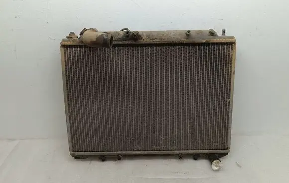 Opel Frontera B Coolant radiator