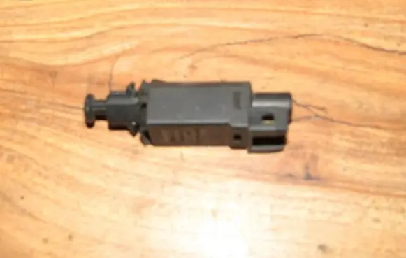 Volkswagen Golf IV Brake pedal sensor switch 191945515b